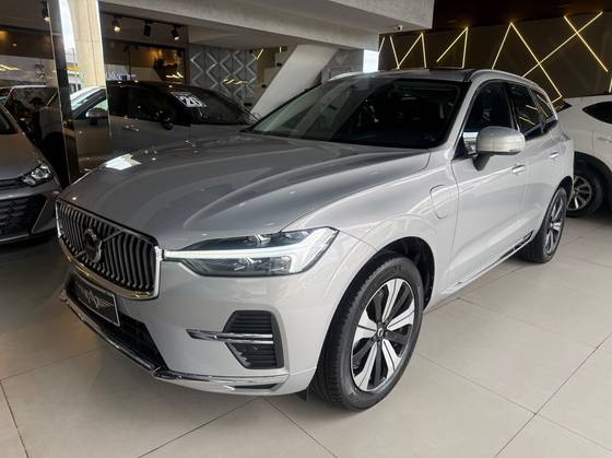 VOLVO XC60 2.0 T8 RECHARGE PLUS AWD GEARTRONIC